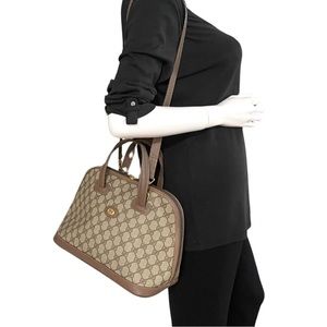 - GUCCI Crossbody Handle Bag Authentic Vintage